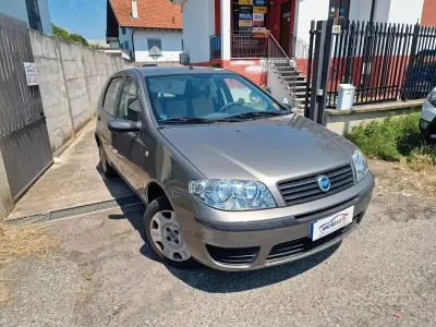 Usata Fiat Punto Classica 60 CV (44 kW) 2007 Marrone Utilitaria