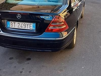 Usata Mercedes C220 116 CV (85 kW) 2001 Blu Berlina
