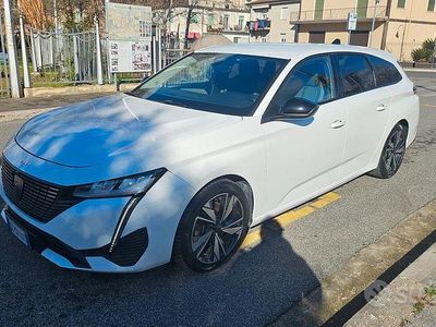 Usata Peugeot 308 130 CV (95 kW) 2022 Bianco Station wagon