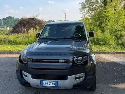 Occasion Land Rover Defender SE Dynamic 200 ch (147 kW) 2025 SUV