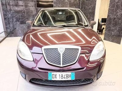 Usata Lancia Ypsilon 77 CV (56 kW) 2009 Rosso Utilitaria