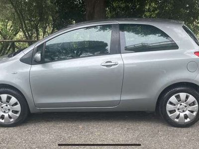 usata Toyota Yaris 3p 1.0