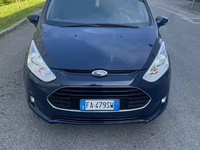 Begagnad Ford B-MAX 100 HK (73 kW) 2015 Blå Minibuss