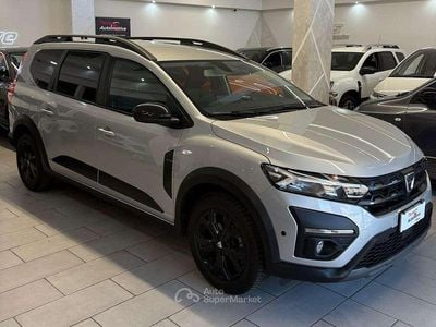 Usata Dacia Jogger Extreme 101 CV (74 kW) 2022 Grigio lunare metallizzato Monovolume
