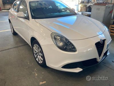 Usata Alfa Romeo Giulietta 120 CV (88 kW) 2016 Bianco Utilitaria