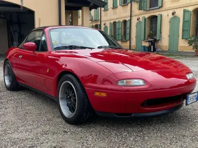 Usata Mazda MX5 116 CV (85 kW) 1990 Rosso Cabrio