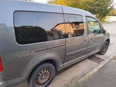 Usata VW Caddy Maxi 116 CV (85 kW) 2015 Grigio Monovolume