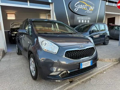 Usata Kia Venga 90 CV (66 kW) 2018 Grigio Utilitaria