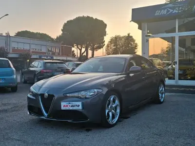 Usata Alfa Romeo Giulia Super 150 CV (110 kW) 2018 Grigio Berlina