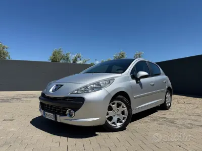 Usata Peugeot 207 95 CV (69 kW) 2008 Grigio Berlina