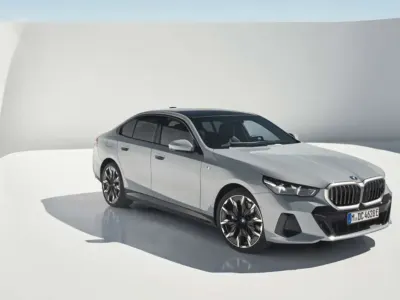 Usata BMW 520 Efficient Dynamics 197 CV (144 kW) 2024 Argento Berlina