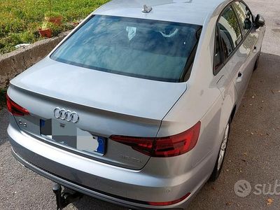 Usata Audi A4 150 CV (110 kW) 2019 Grigio Berlina