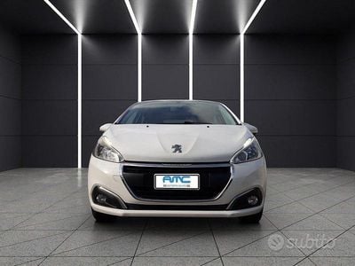 Usata Peugeot 208 Allure 82 CV (60 kW) 2017 Bianco Utilitaria