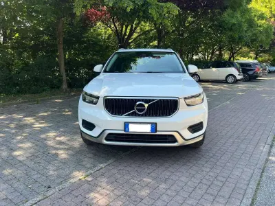 Usata Volvo XC40 Business Edition 150 CV (110 kW) 2019 Bianco SUV
