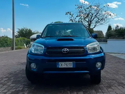 Usata Toyota RAV4 116 CV (85 kW) 2003 SUV