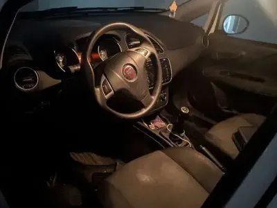 Usata Fiat Grande Punto Active 75 CV (55 kW) 2015 Utilitaria