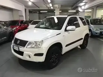 Usata Suzuki Grand Vitara 129 CV (94 kW) 2009 Bianco SUV