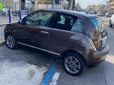 Usata Lancia Ypsilon 69 CV (50 kW) 2009 Marrone Utilitaria