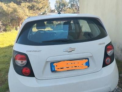 Usata Chevrolet Aveo 75 CV (55 kW) 2013 Bianco Berlina