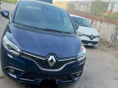 Usata Renault Scénic IV Intens 110 CV (80 kW) 2017 Blu/azzurro Monovolume