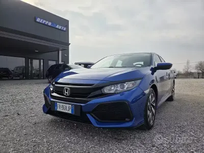 Usata Honda Civic 130 CV (95 kW) 2018 Blu Berlina