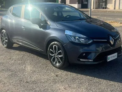 Usata Renault Clio IV 90 CV (66 kW) 2019 Grigio Berlina