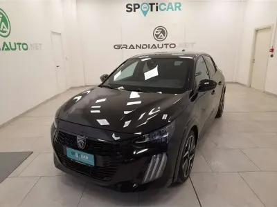 Usata Peugeot 208 GT 101 CV (74 kW) 2024 Nero Utilitaria