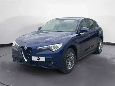 Usata Alfa Romeo Stelvio Executive 210 CV (154 kW) 2018 Blu SUV
