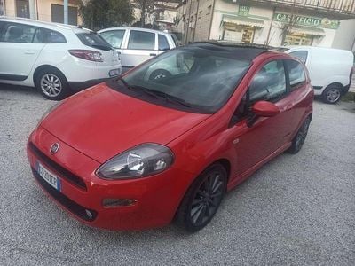 Usata Fiat Punto Sport 135 CV (99 kW) 2012 Rosso Berlina