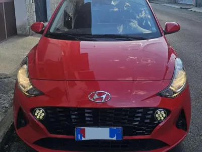 Gebraucht Hyundai i10 67 PS (49 kW) 2020 Rot Kleinwagen