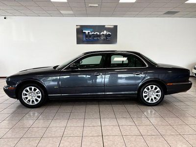 Usata Jaguar XJ6 238 CV (175 kW) 2004 Grigio Berlina