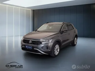 Usata VW T-Roc Edition 116 CV (85 kW) 2024 Grigio SUV