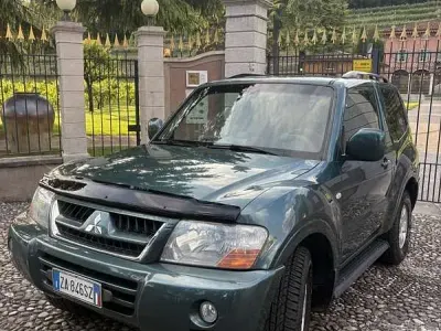 Usata Mitsubishi Pajero 160 CV (117 kW) 2004 SUV