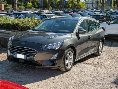 Usata Ford Focus 120 CV (88 kW) 2020 Grigio Station wagon