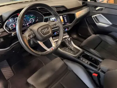 Usata Audi Q3 Sportback S-Line 150 CV (110 kW) 2024 Grigio SUV