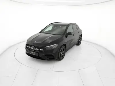 Usata Mercedes GLA180 Advanced Plus 116 CV (85 kW) 2024 Nero SUV