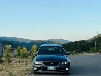 Usata Lexus IS200 155 CV (114 kW) 2002 Grigio Berlina