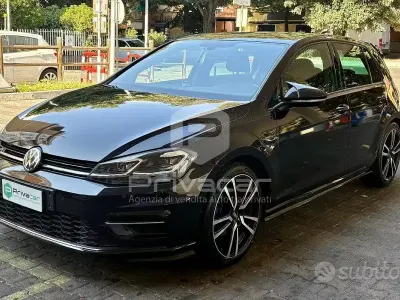 Usata VW Golf VII Sport 150 CV (110 kW) 2019 Nero Utilitaria