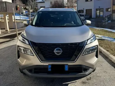 Usata Nissan X-Trail N-Connecta 158 CV (116 kW) 2024 Beige SUV