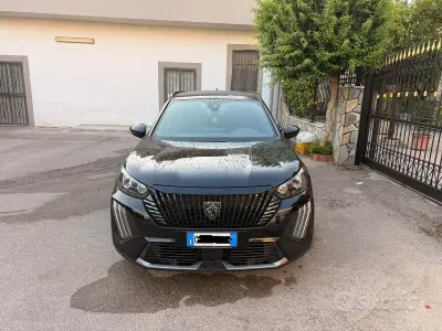 Usata Peugeot 2008 101 CV (74 kW) 2024 Nero SUV