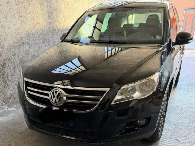 Usata VW Tiguan Sportline 140 CV (102 kW) 2008 Nero SUV