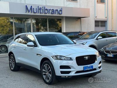Usata Jaguar F-Pace Portfolio 180 CV (132 kW) 2016 Bianco SUV