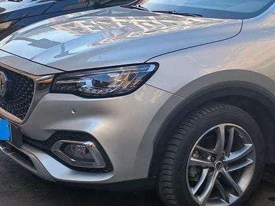 Usata MG HS Luxury 162 CV (119 kW) 2023 Argento SUV