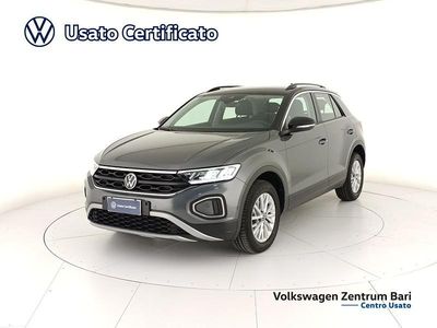 Usata VW T-Roc Life 116 CV (85 kW) 2025 Grigio SUV