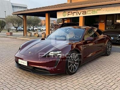 Usata Porsche Taycan 119 kW (163 CV) 2021 Rosso Utilitaria