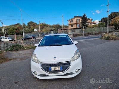 Usata Peugeot 208 2013 Bianco Utilitaria