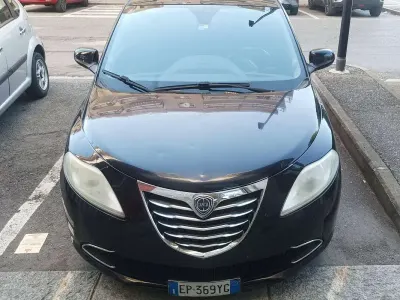 Begagnad Lancia Ypsilon