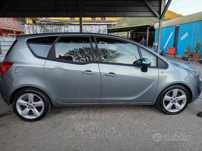 Usata Opel Meriva 120 CV (88 kW) 2013 Grigio Monovolume