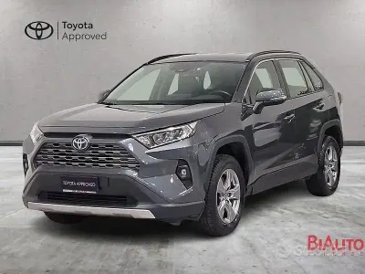 Usata Toyota RAV4 Hybrid Active 178 CV (130 kW) 2022 Dark grey met SUV