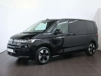 Usata VW Multivan Life 150 CV (110 kW) 2025 Deep black perlato Monovolume